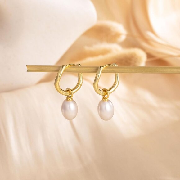 Trendy gold pearl hoop earrings for women 14K plated huggie drop wedding jewelry - Picture 6 of 6